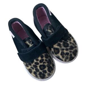 Vans Leopard Print Kids Shoes. Great Condition. Size 4.5. Velcro Casual Bold